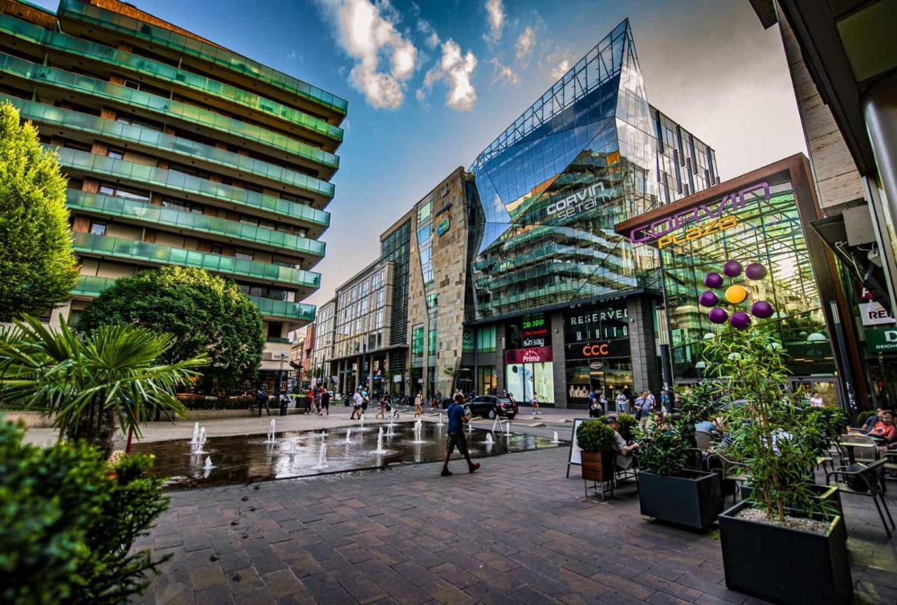 Feel Home Deluxe Corvin # Free Parking # Ac # Elevator Budapest Bagian luar foto